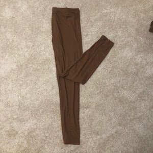 Plus size brown leggings